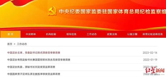 两个美丽的女孩